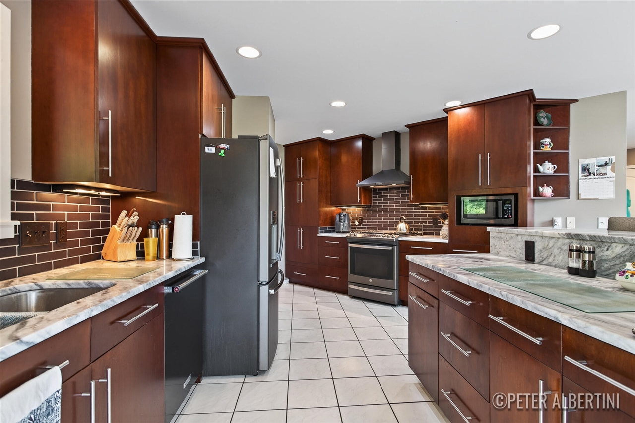 property viewer photo 12