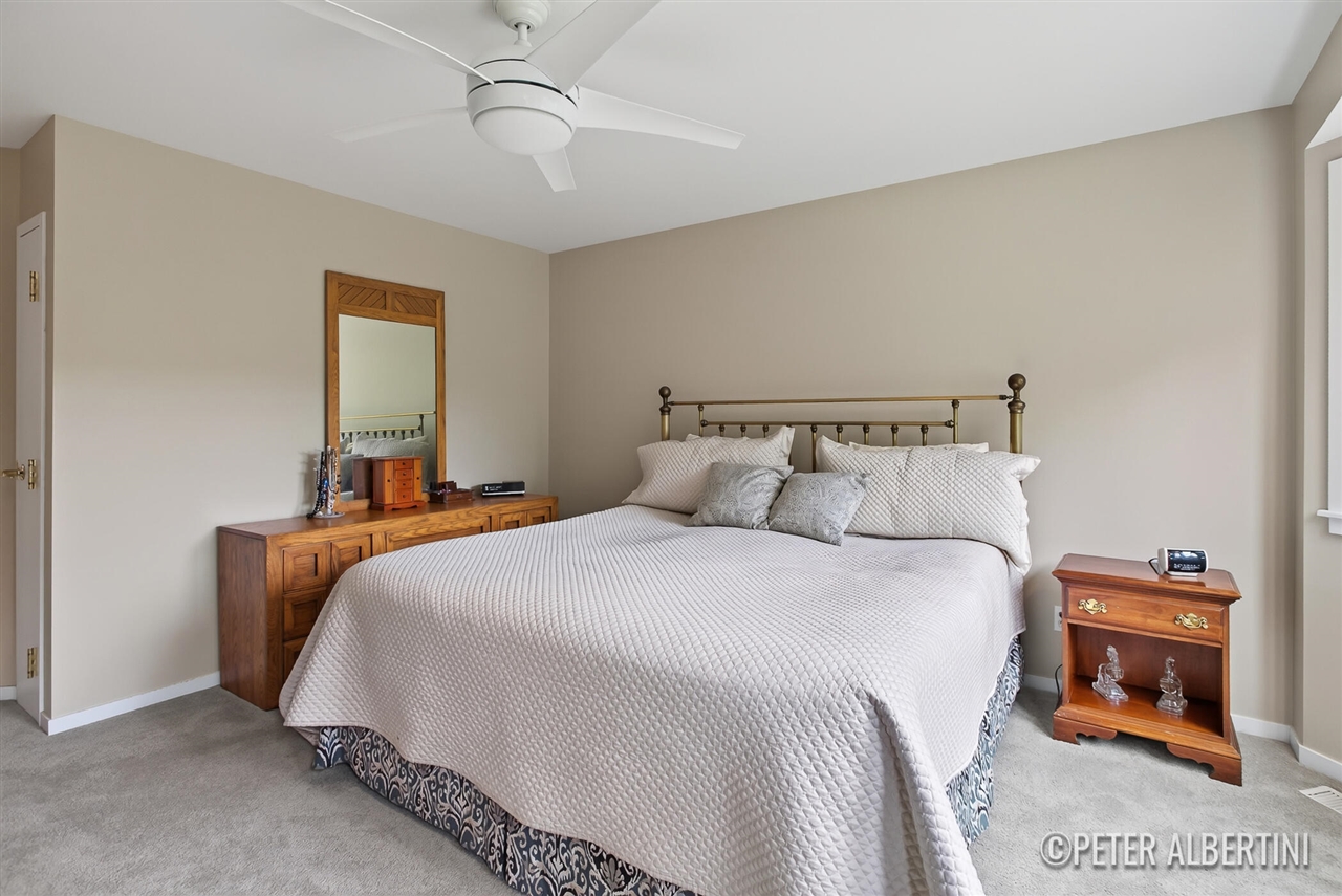property viewer photo 16
