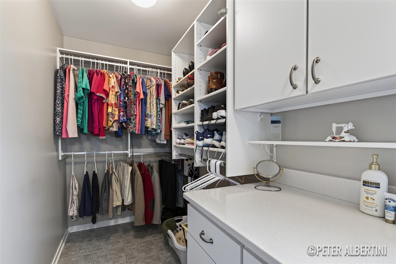 property viewer photo 19