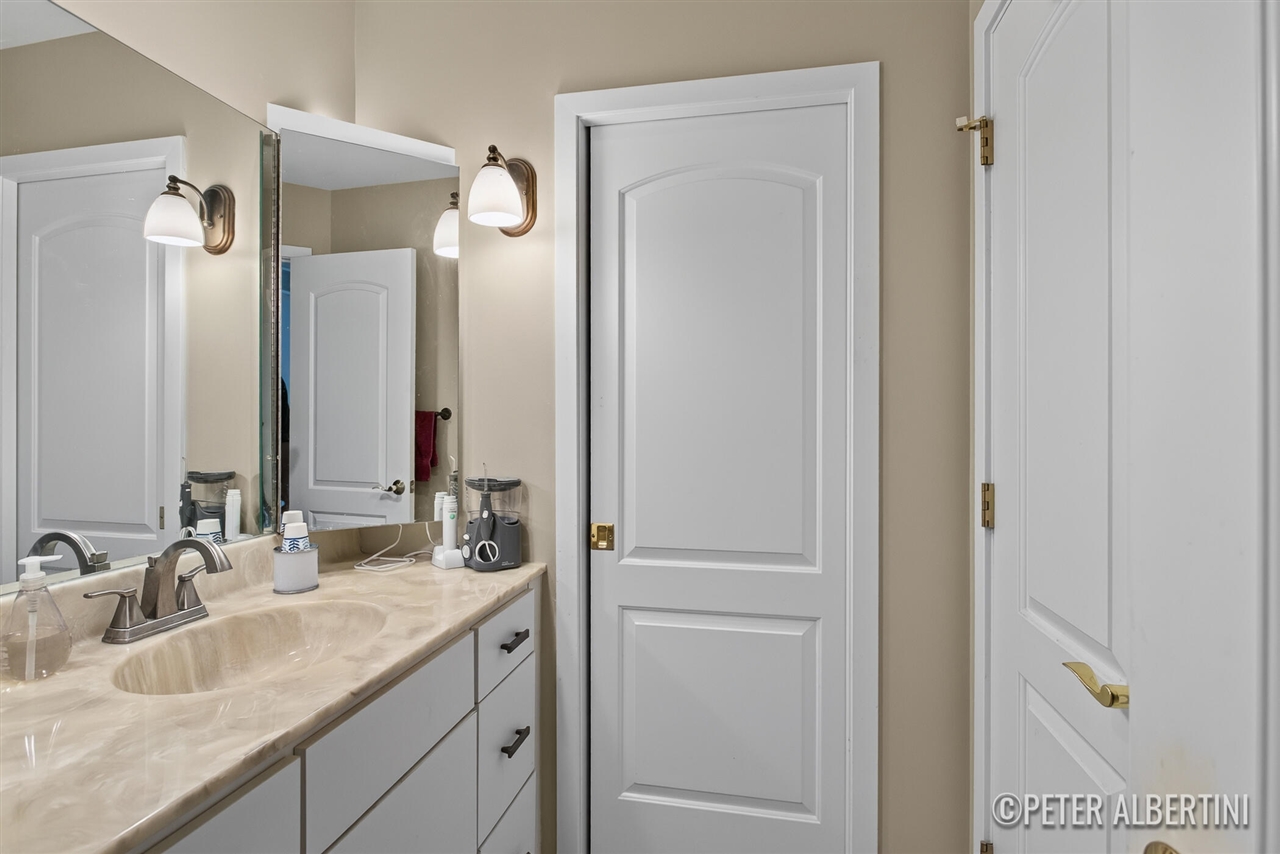 property viewer photo 20