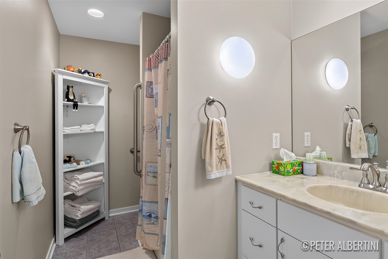 property viewer photo 31