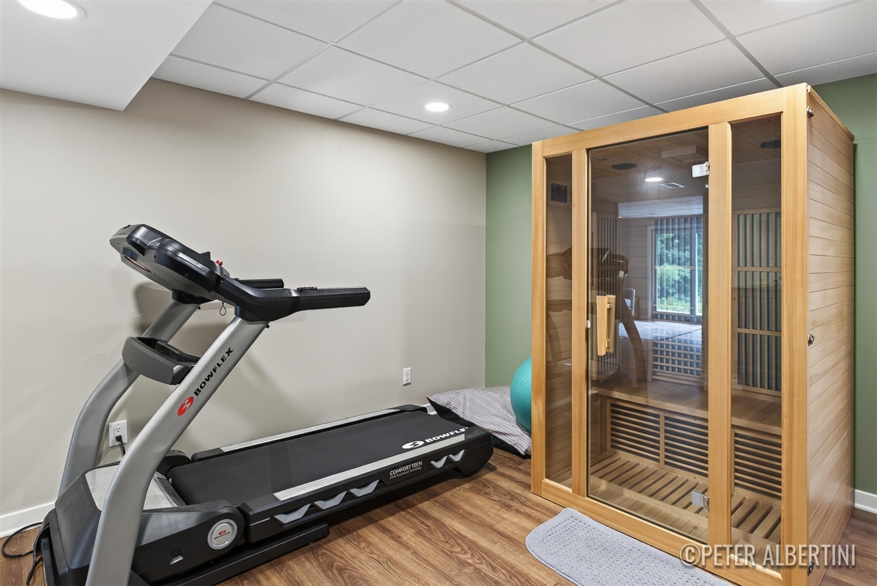 property viewer photo 33