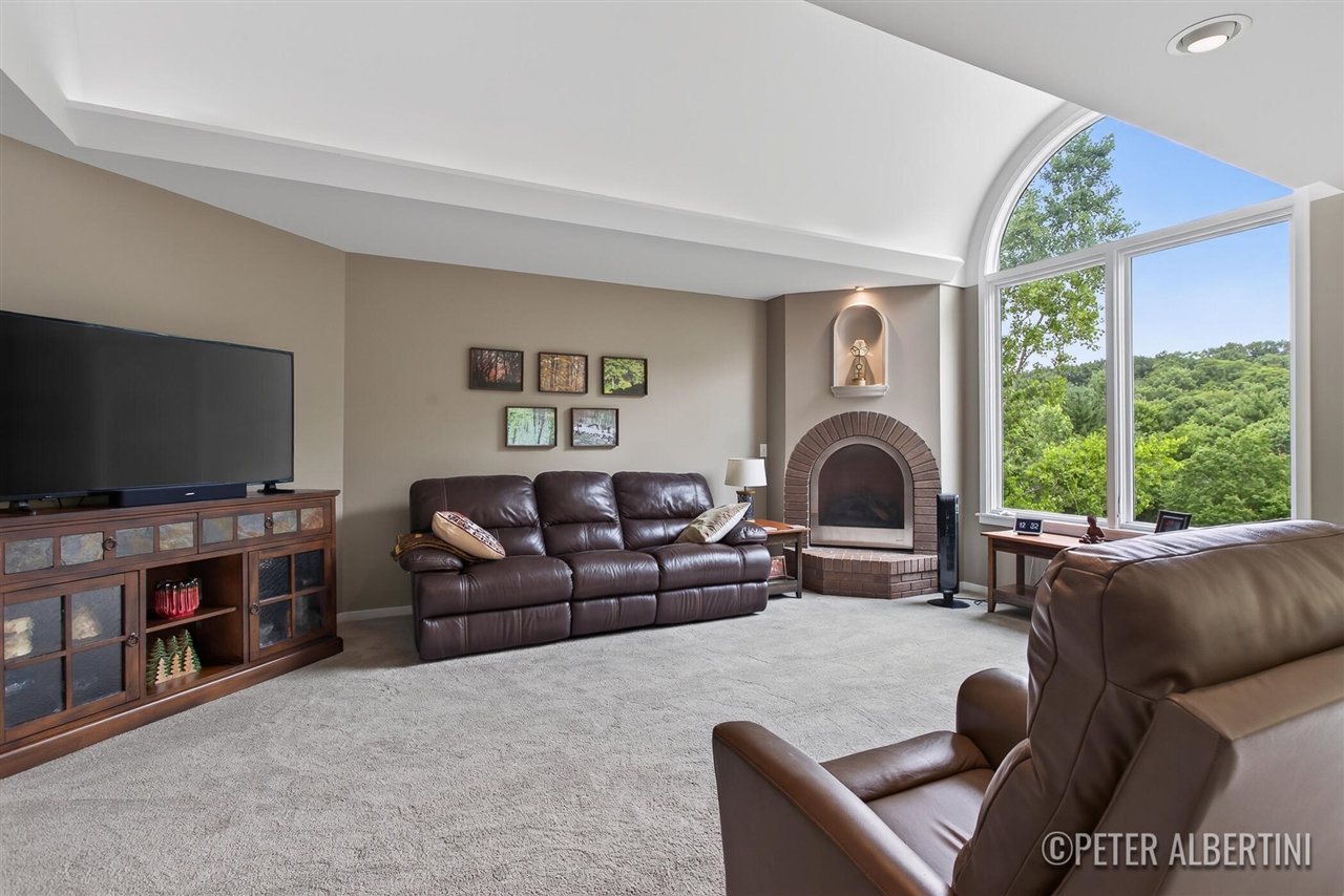 property viewer photo 5