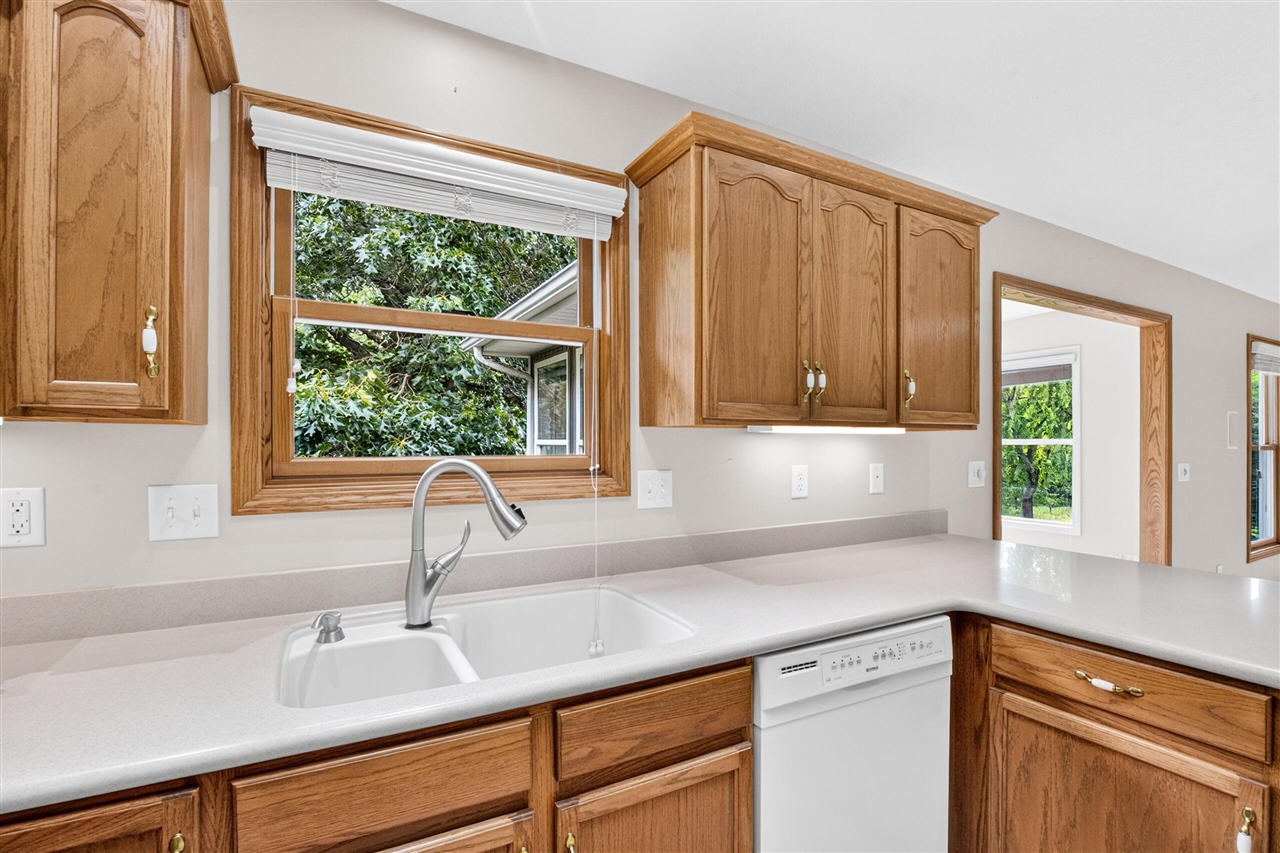 property viewer photo 9