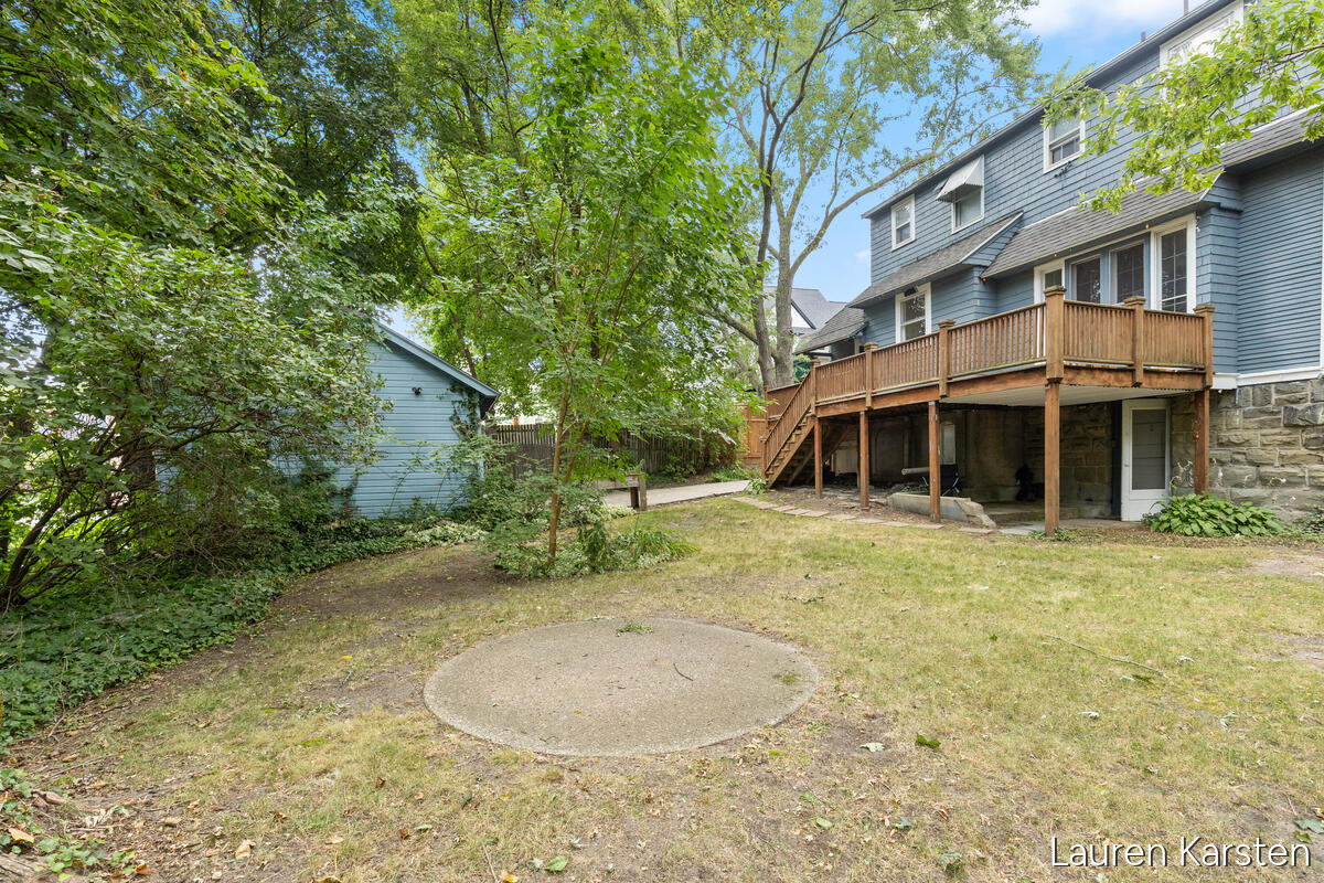 main property photo 28