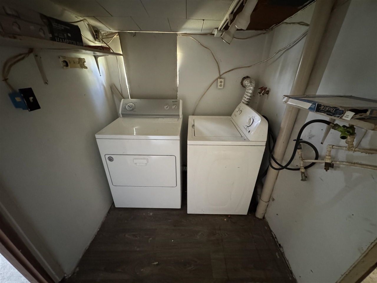 main property photo 5