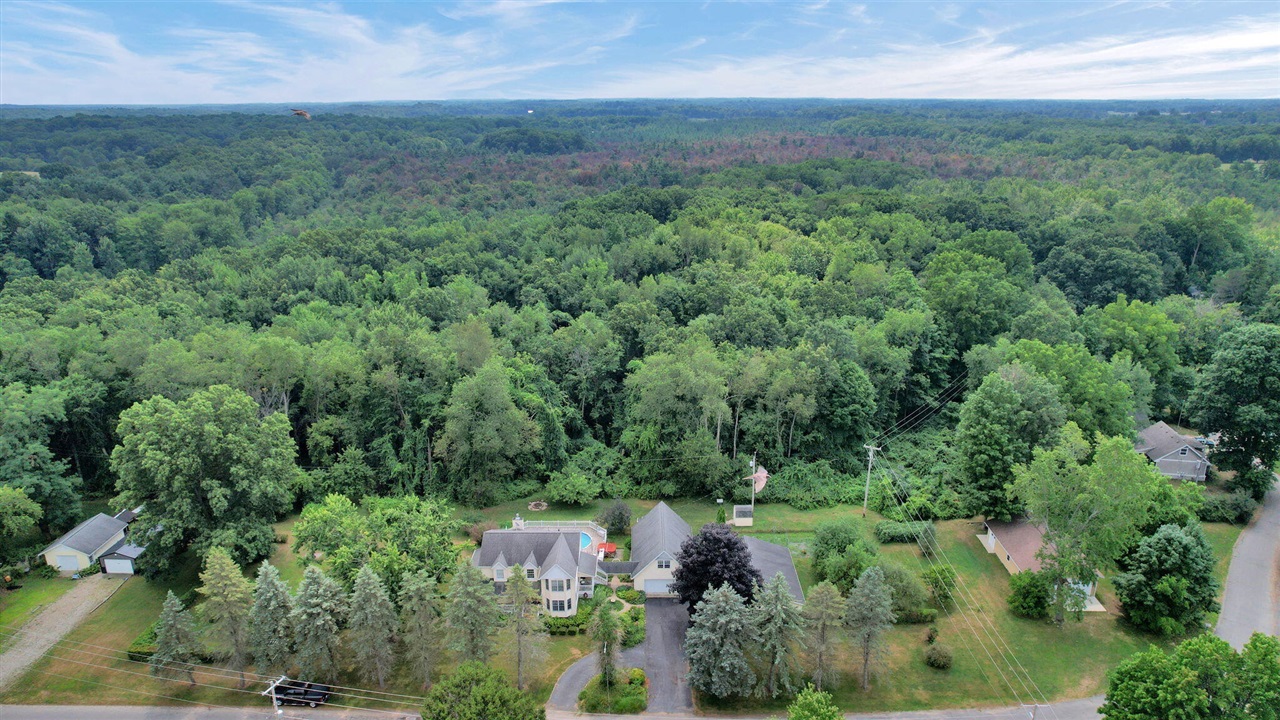 main property photo 65