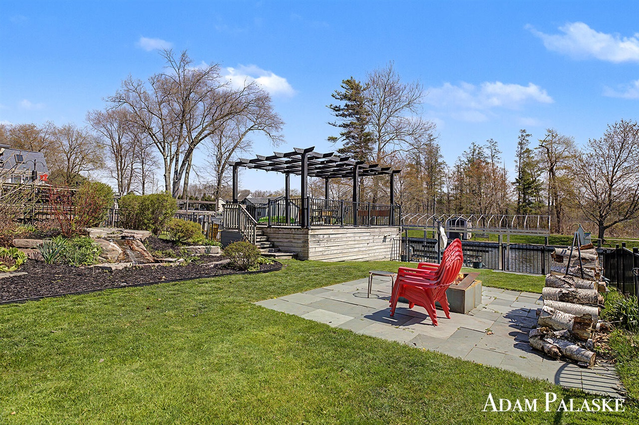 main property photo 33