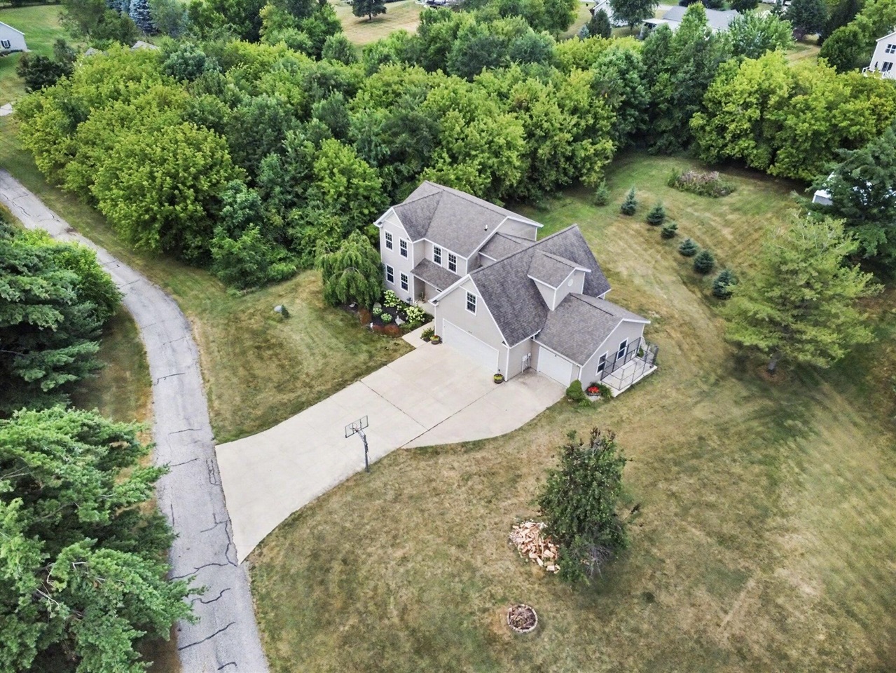 main property photo 2