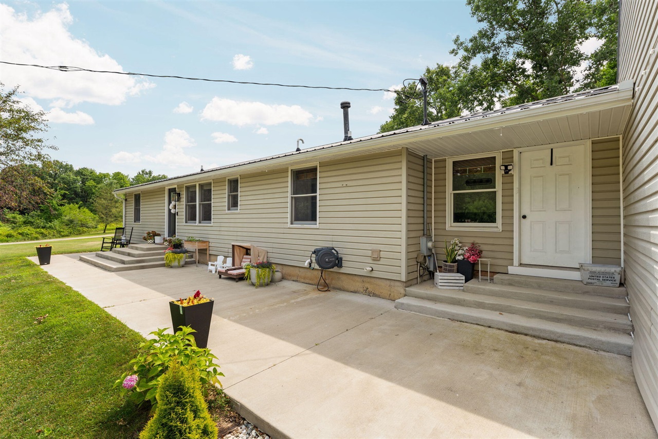property viewer photo 3