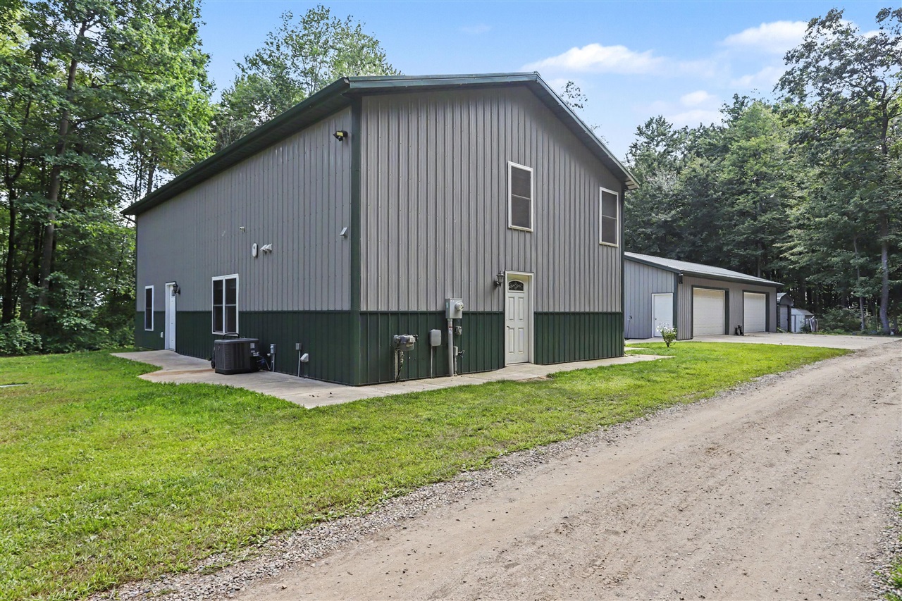 main property photo 0