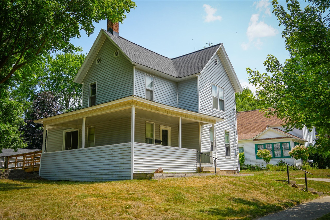 main property photo 36