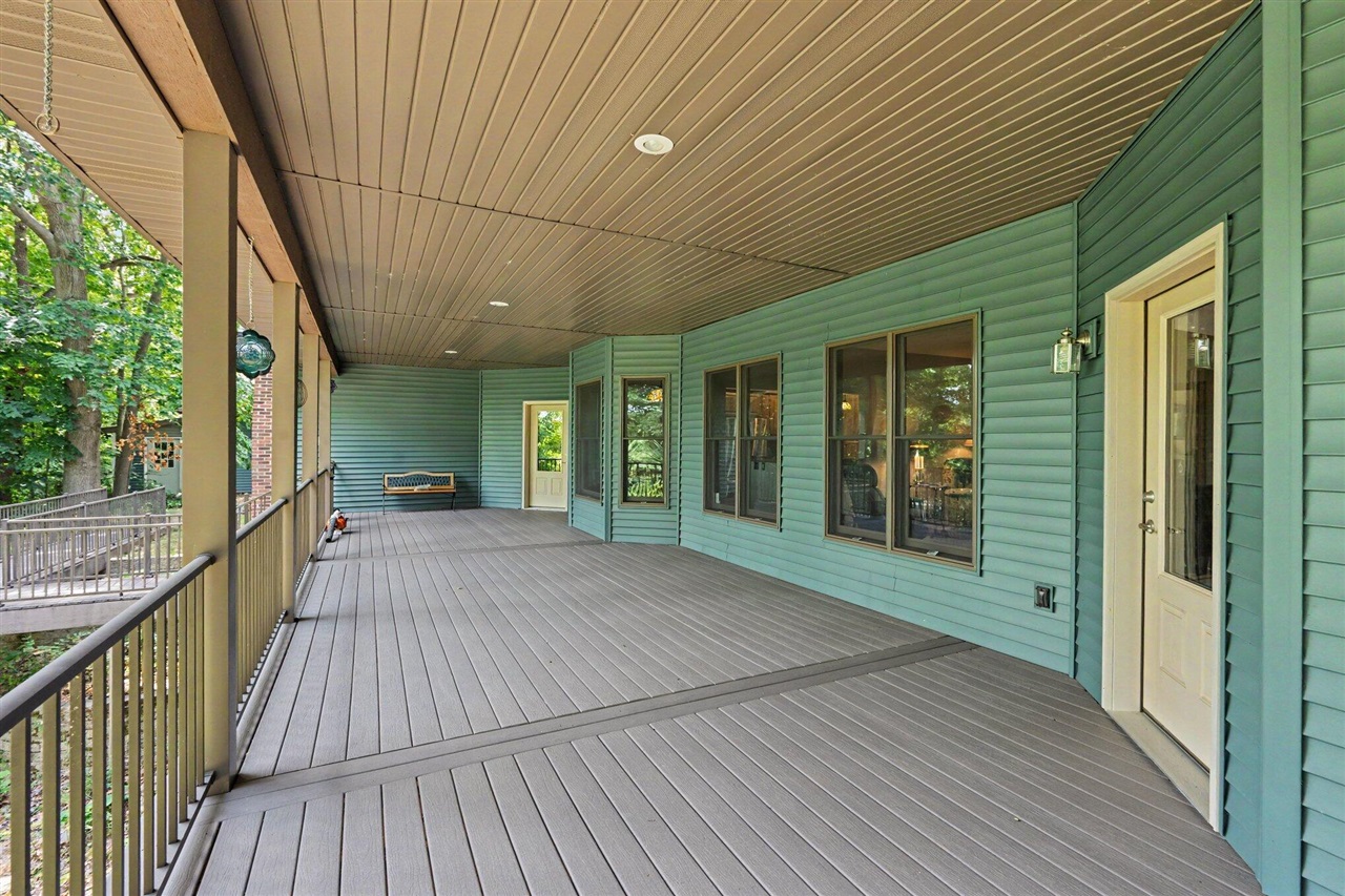 main property photo 41