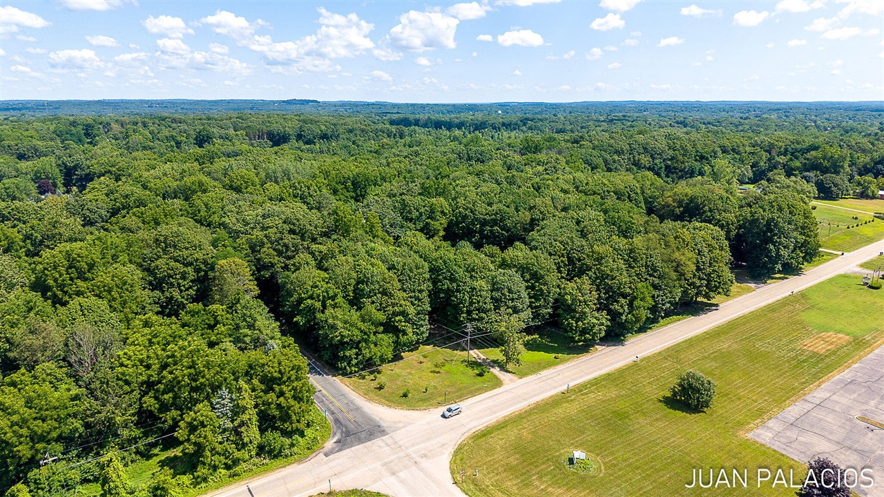 main property photo 73