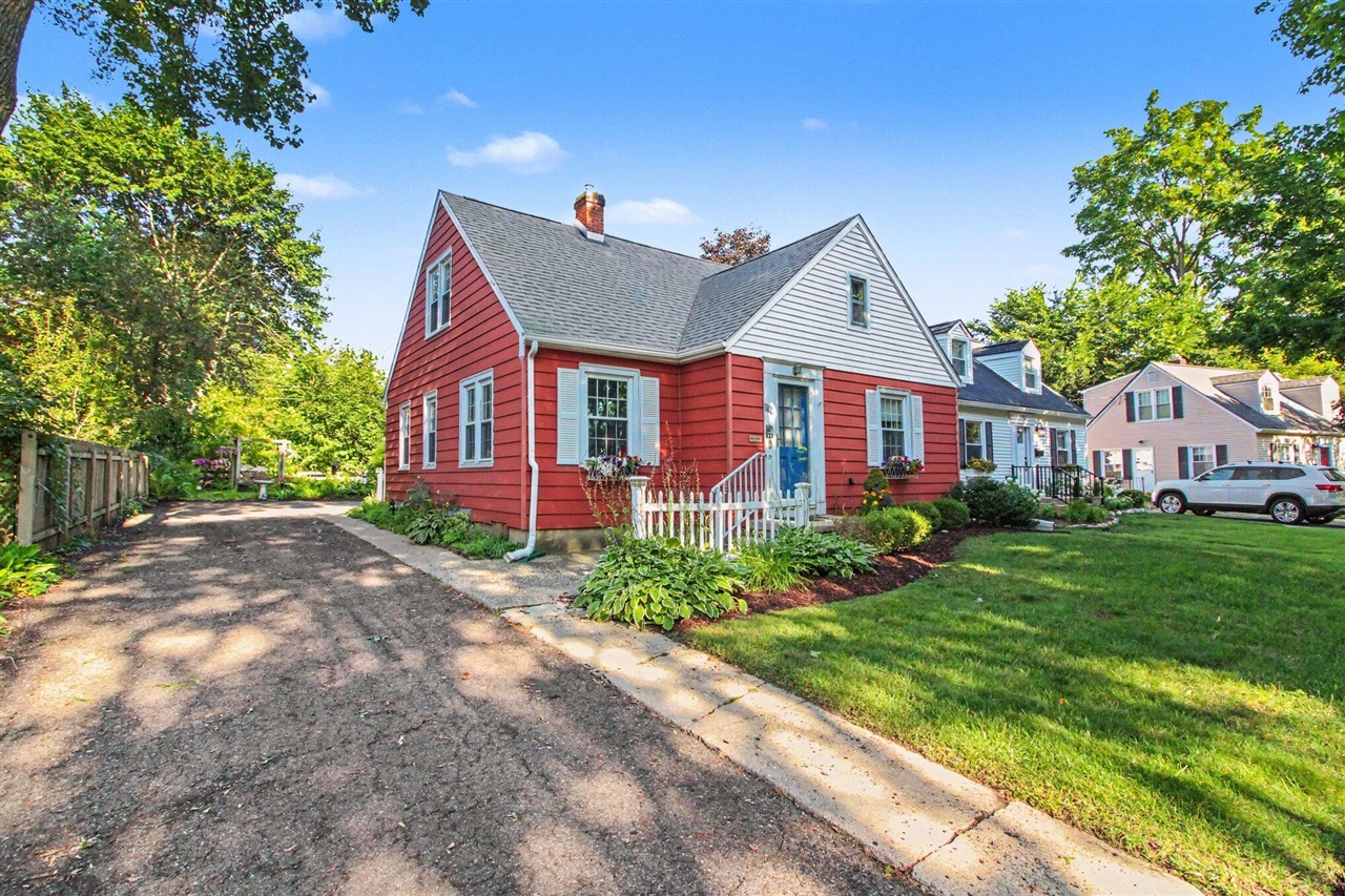 property viewer photo 1