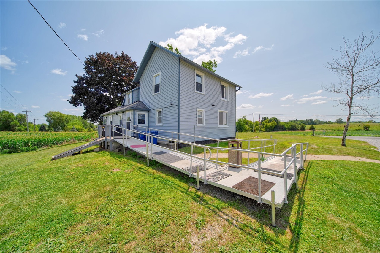 main property photo 38