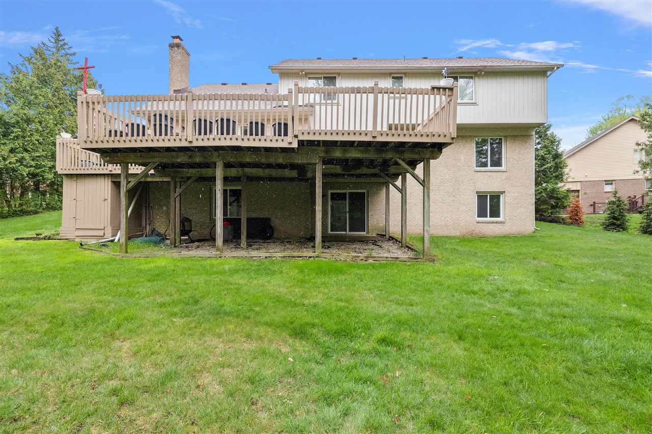 main property photo 12