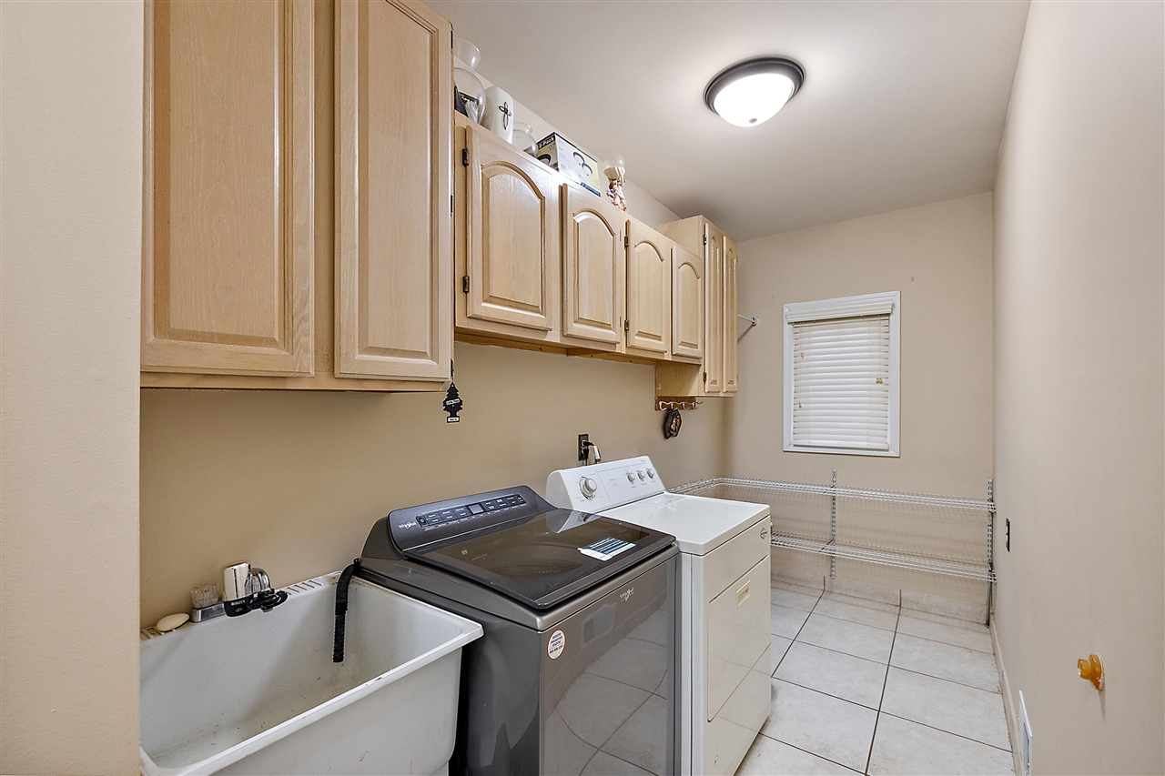 main property photo 85