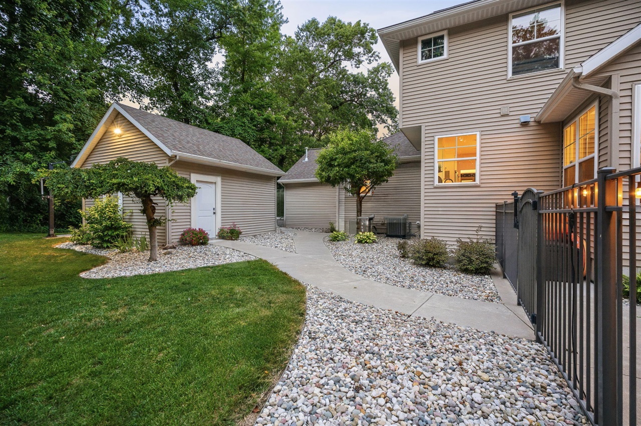 property viewer photo 17
