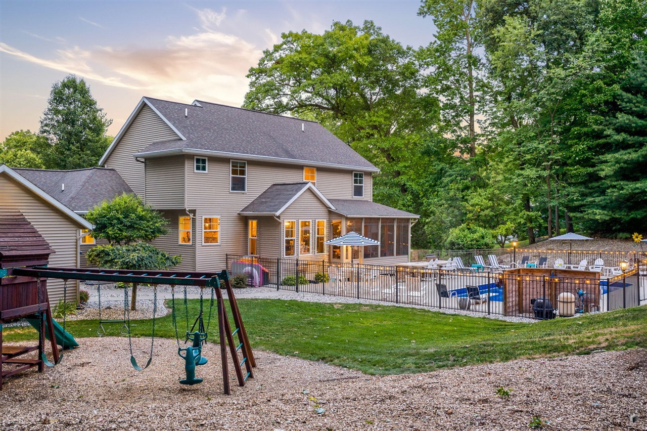 property viewer photo 4