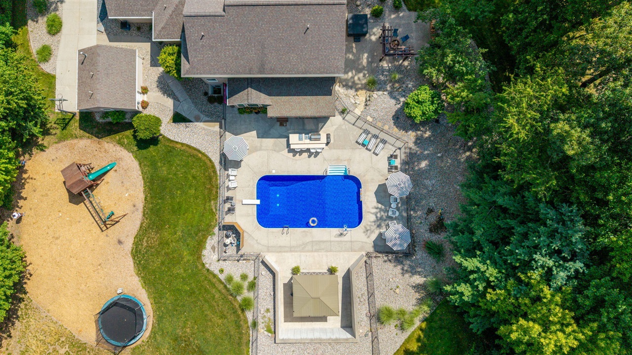 property viewer photo 5