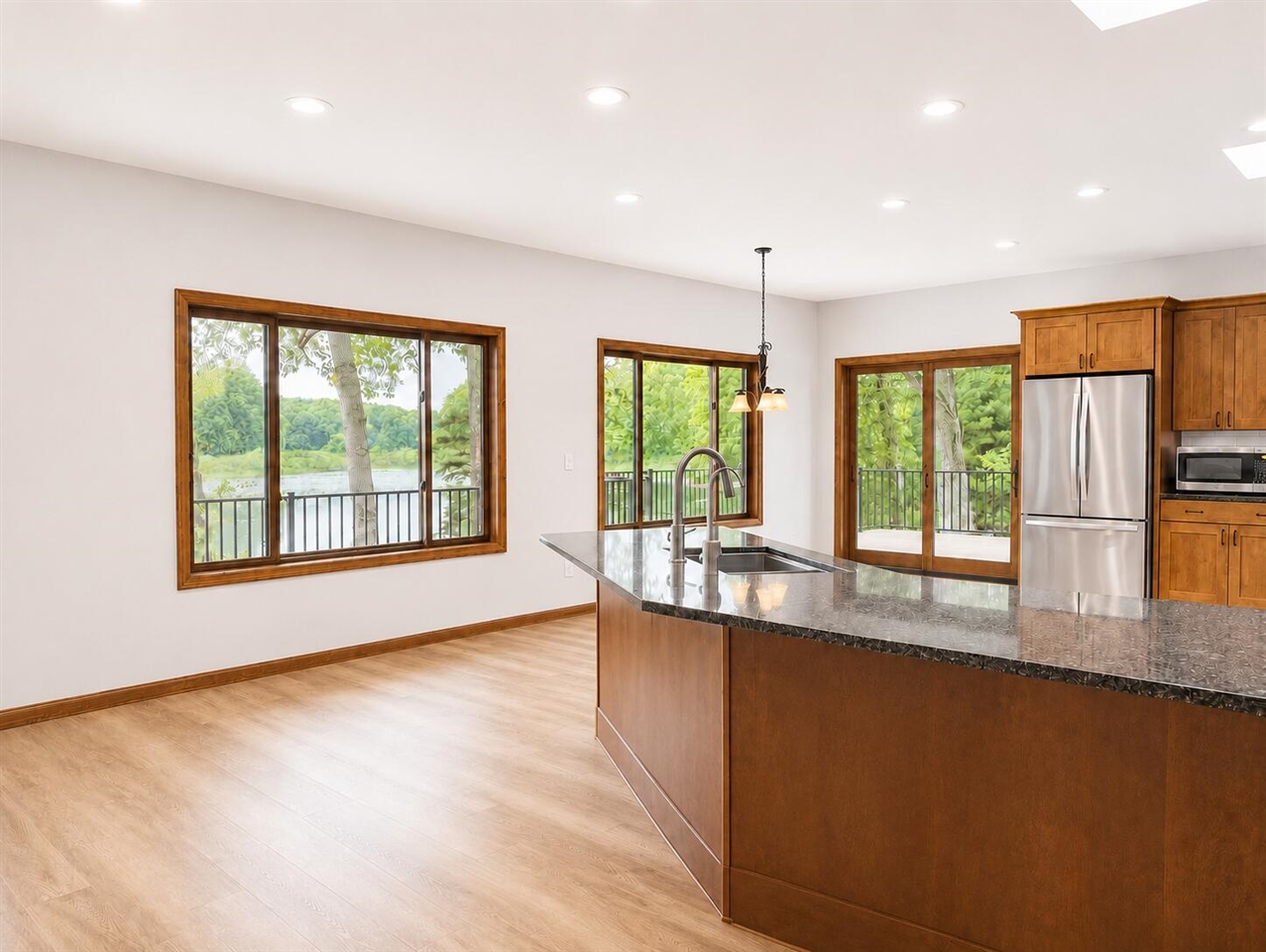main property photo 50