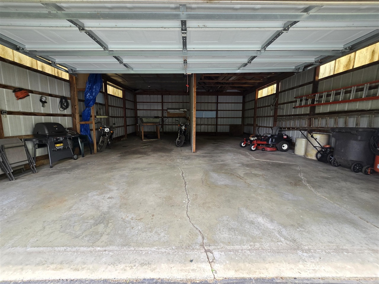 main property photo 75