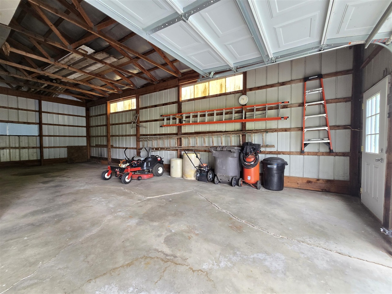 main property photo 82