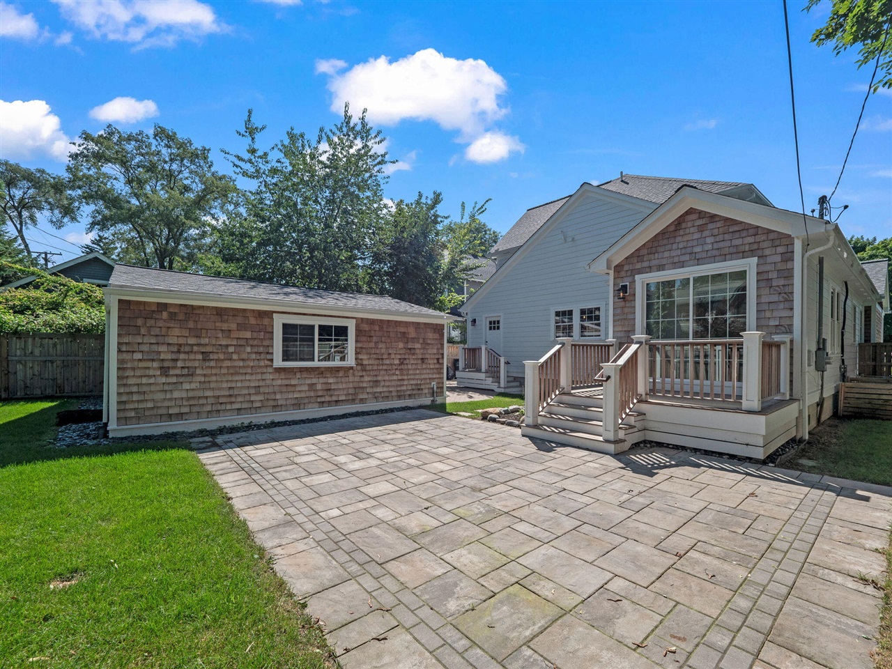 main property photo 42