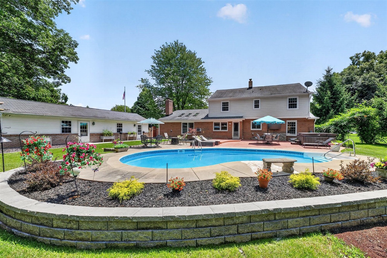 main property photo 48