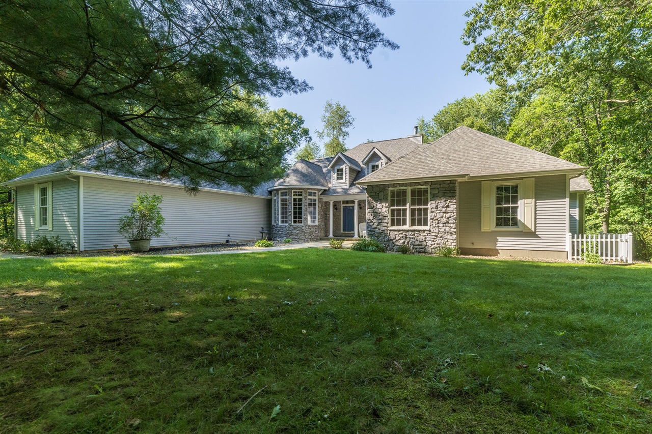 main property photo 70