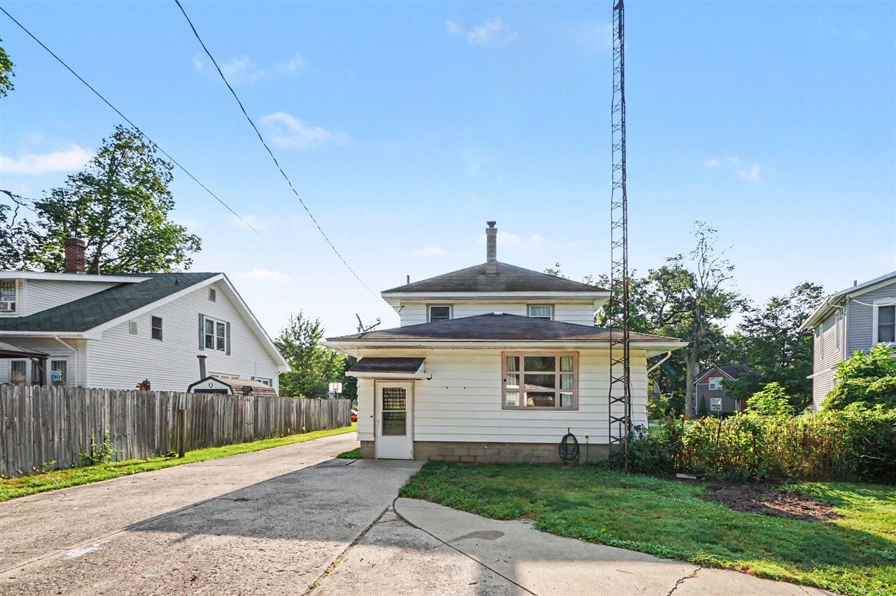 main property photo 21