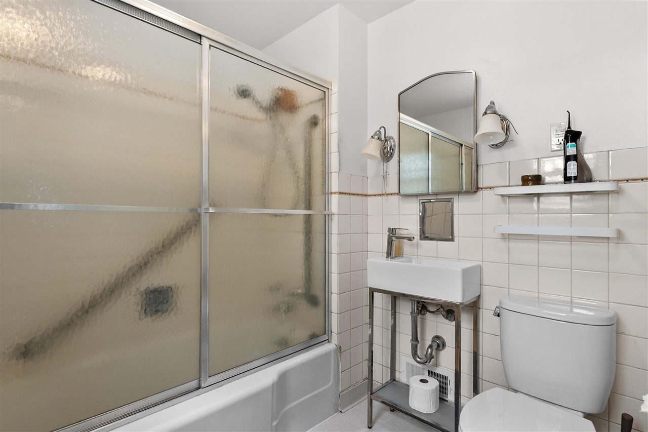 property viewer photo 15
