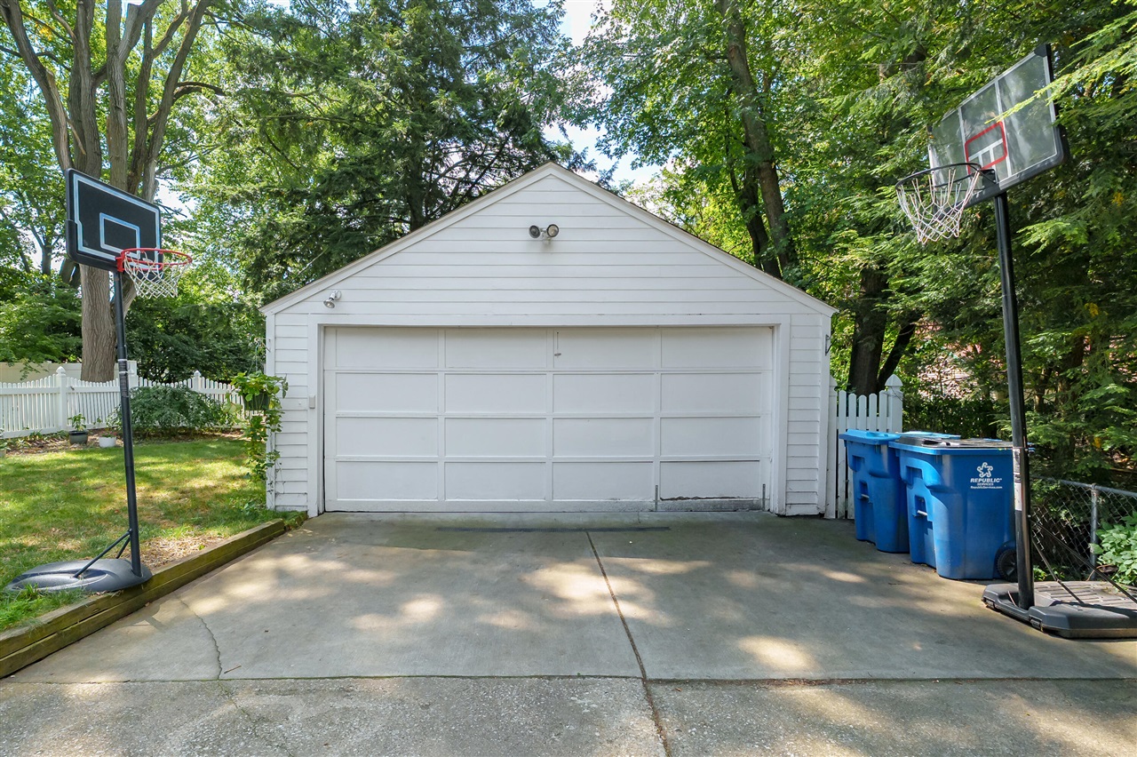 property viewer photo 33