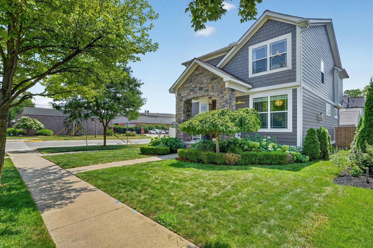 main property photo 4