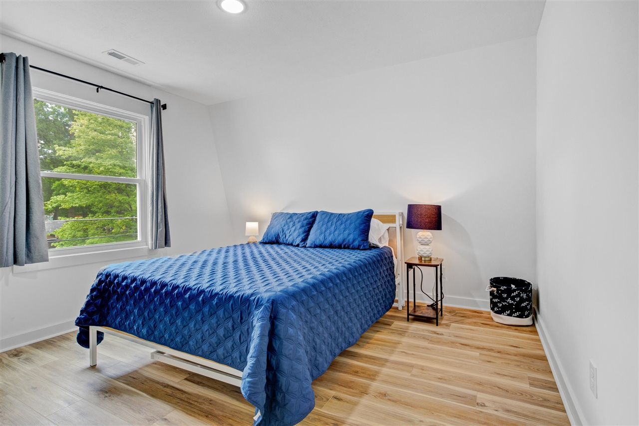 main property photo 65