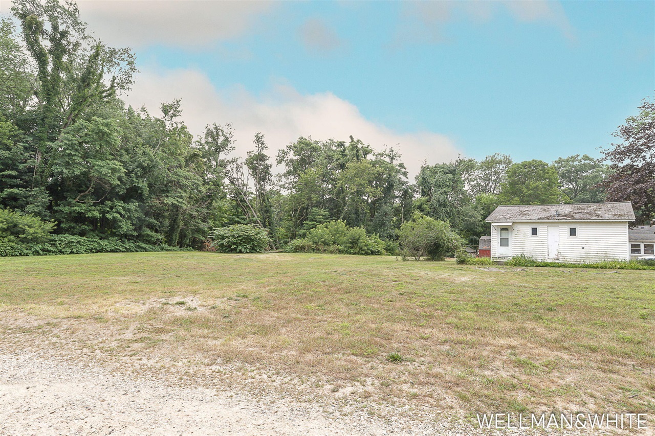 main property photo 12