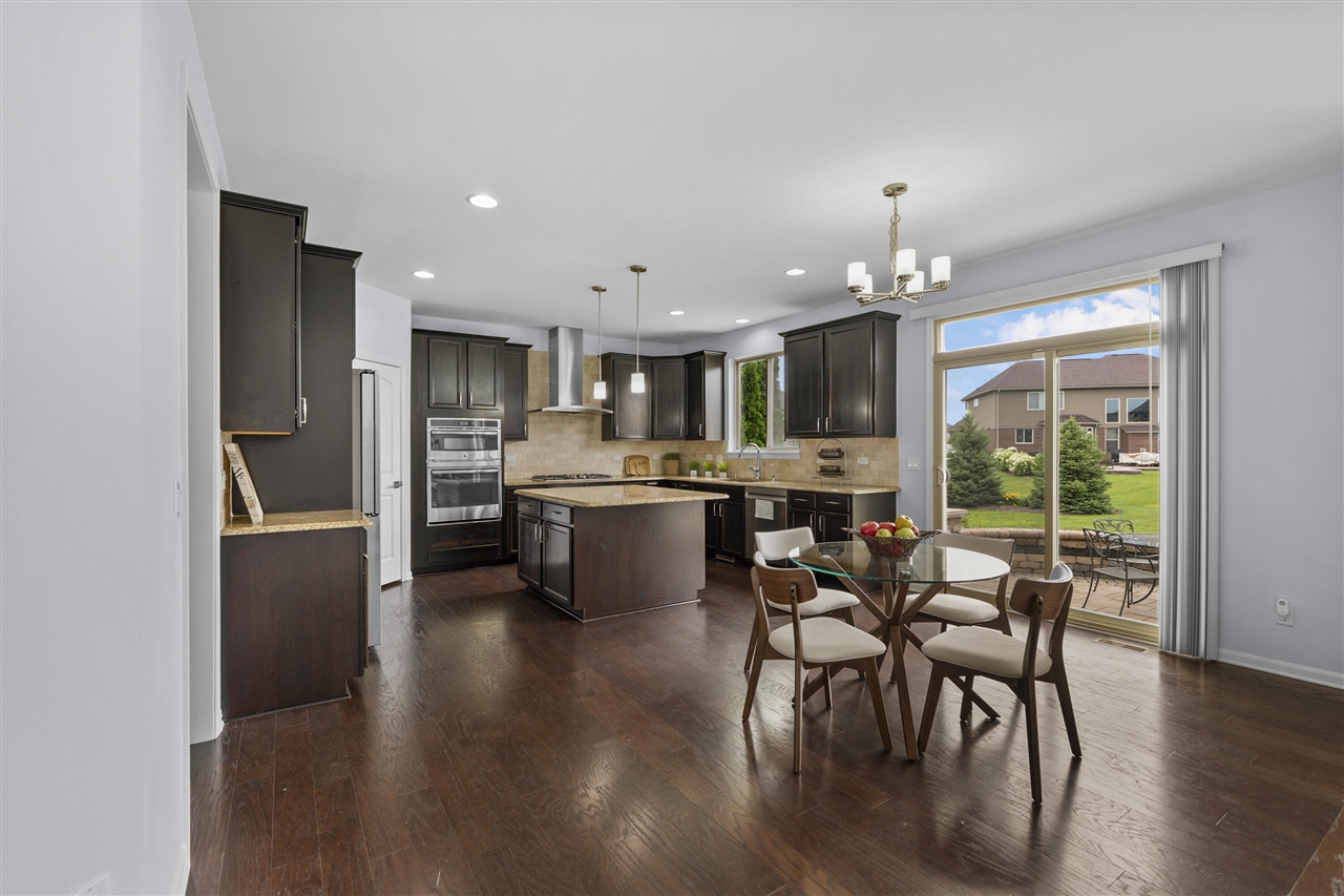 property viewer photo 18