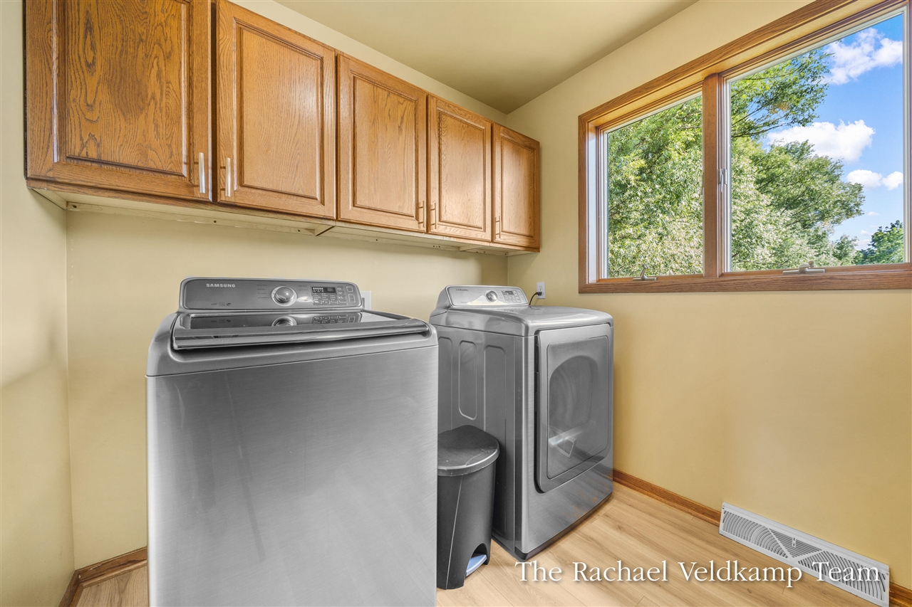 property viewer photo 20