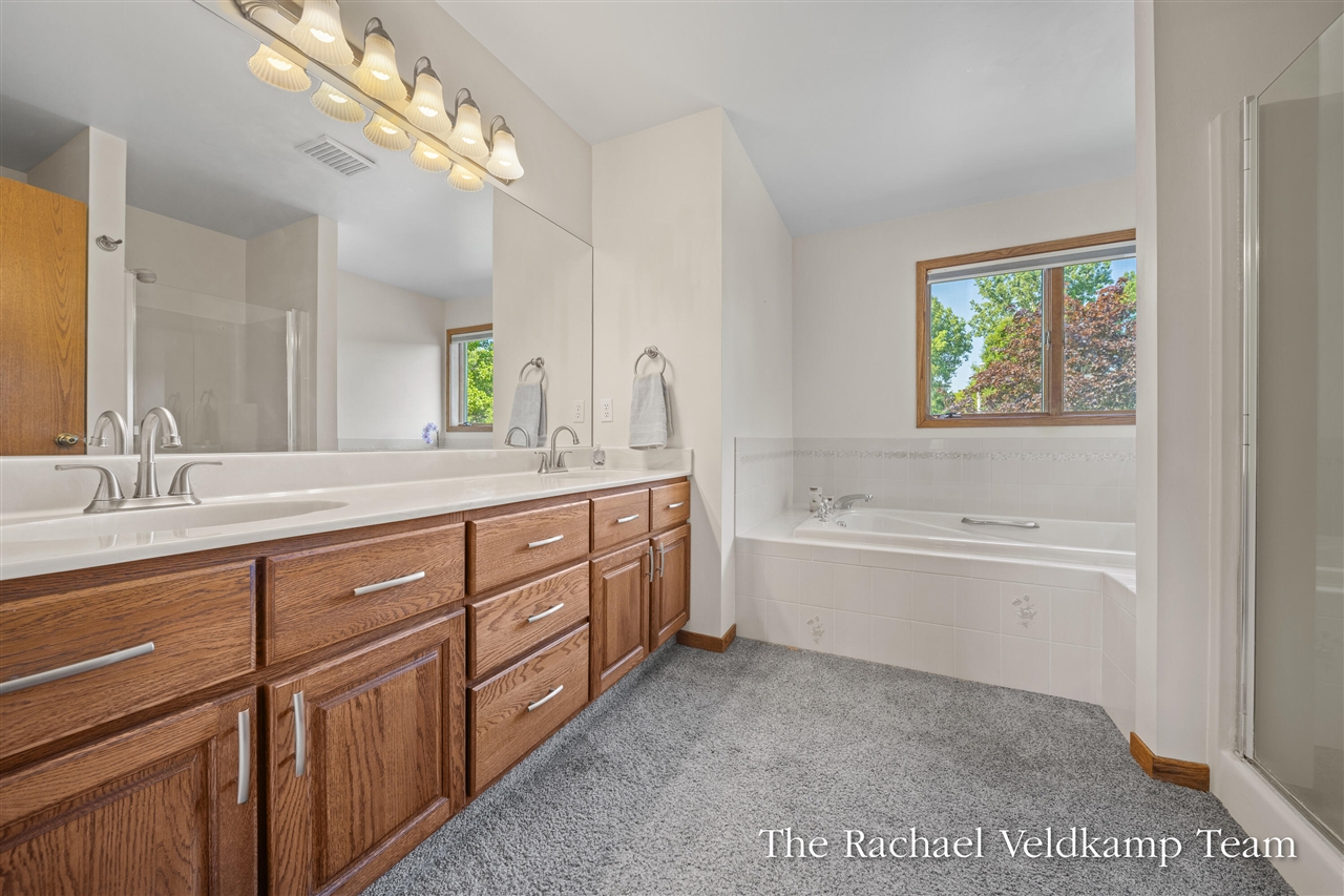 property viewer photo 25