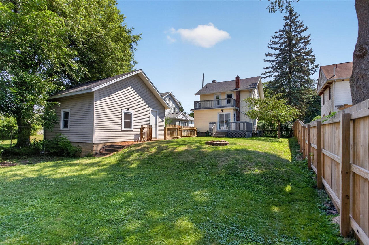 main property photo 54