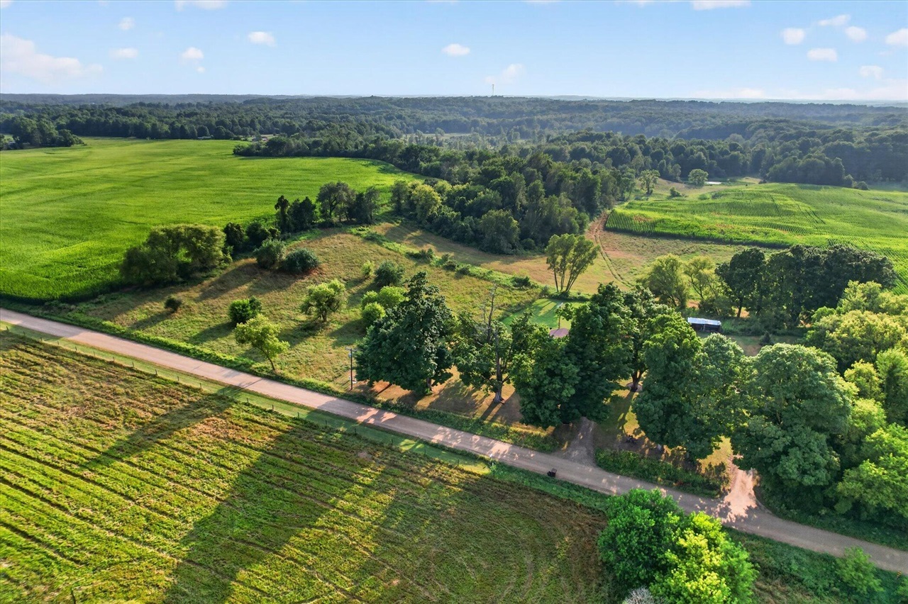 main property photo 42