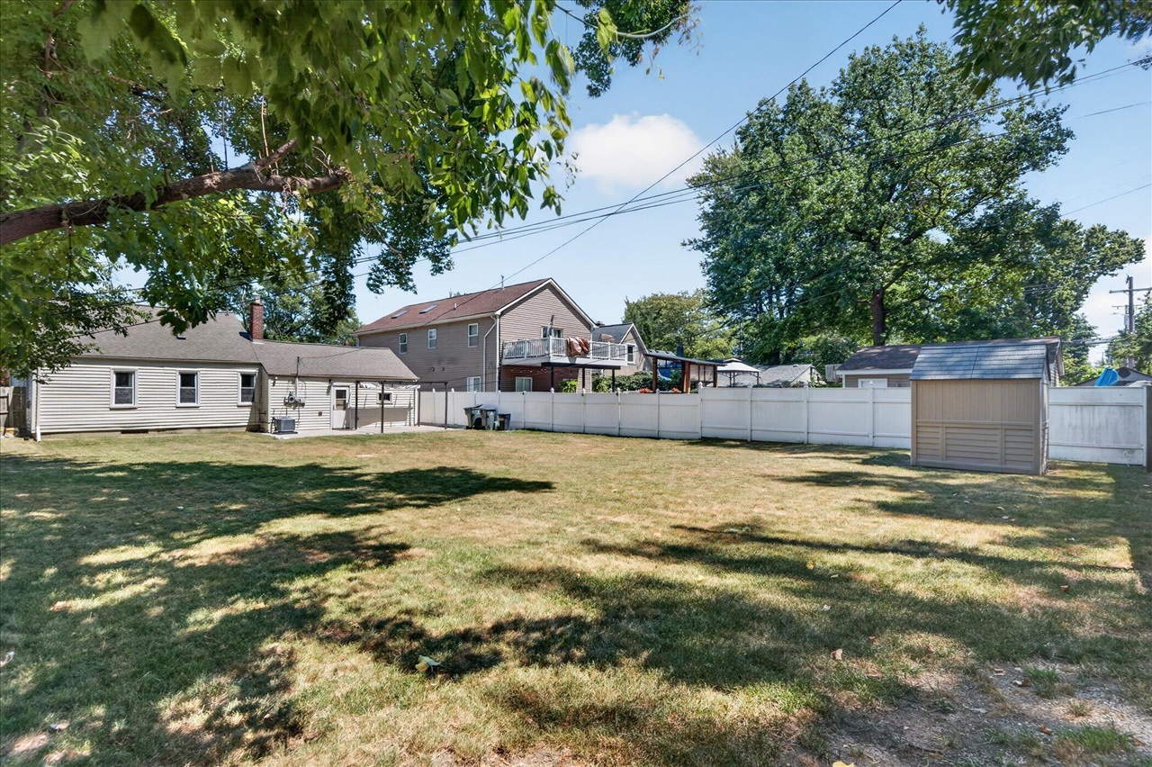 main property photo 31