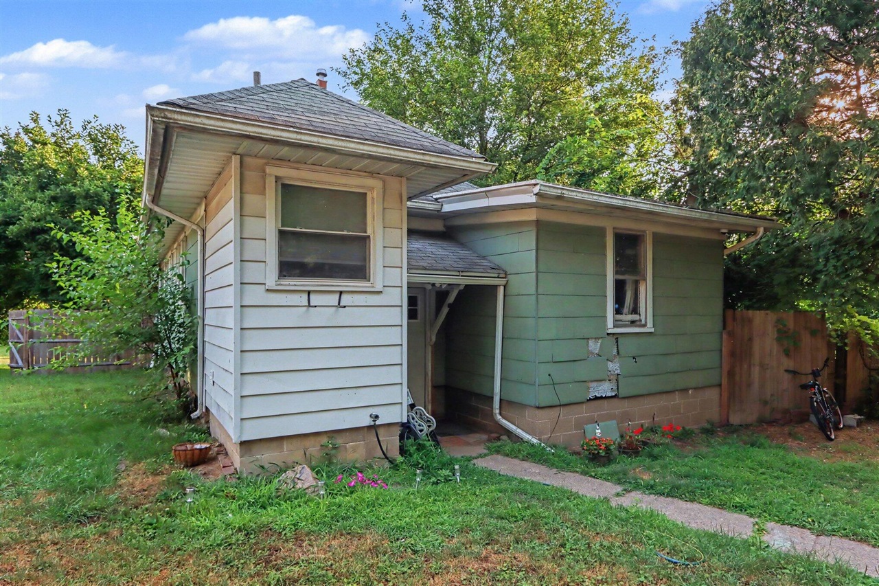 main property photo 15