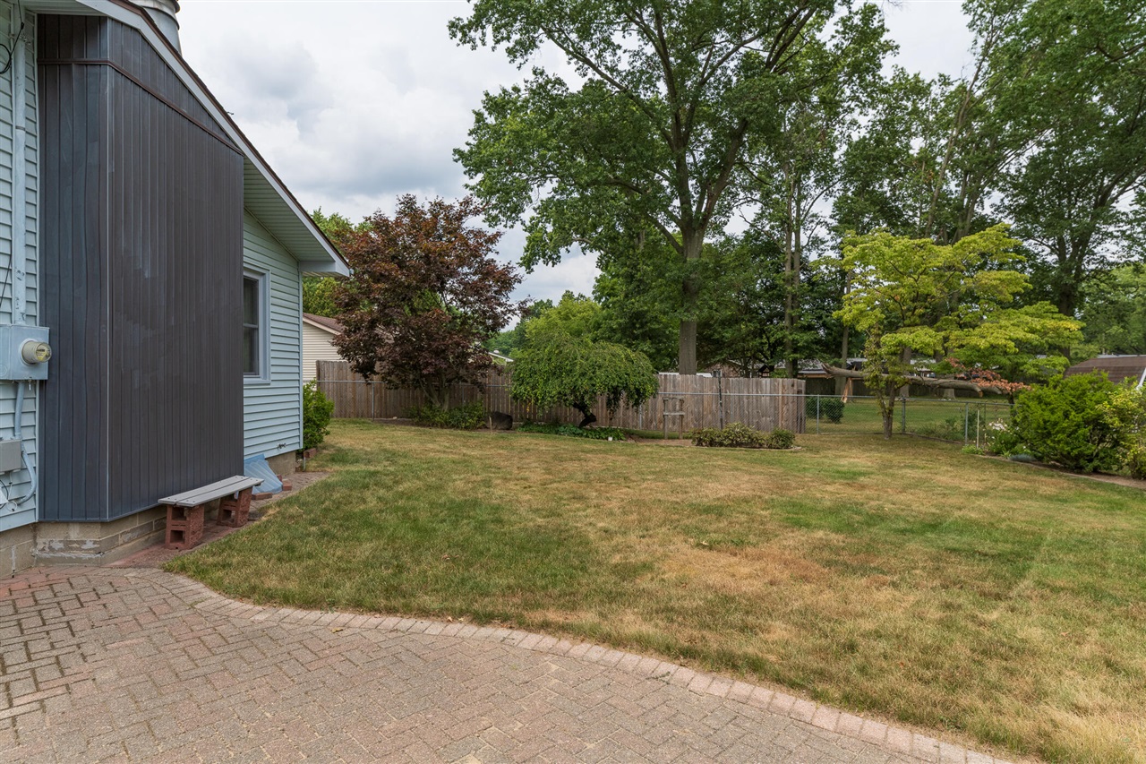 main property photo 48