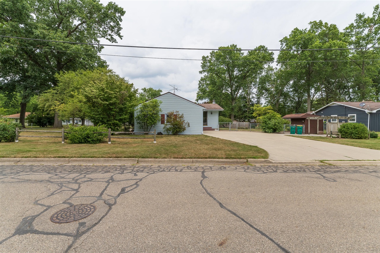 main property photo 52