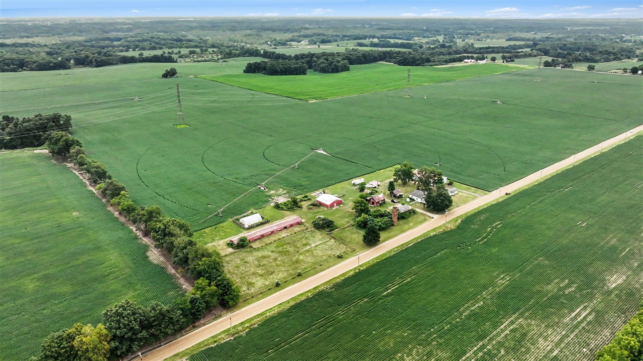 main property photo 8