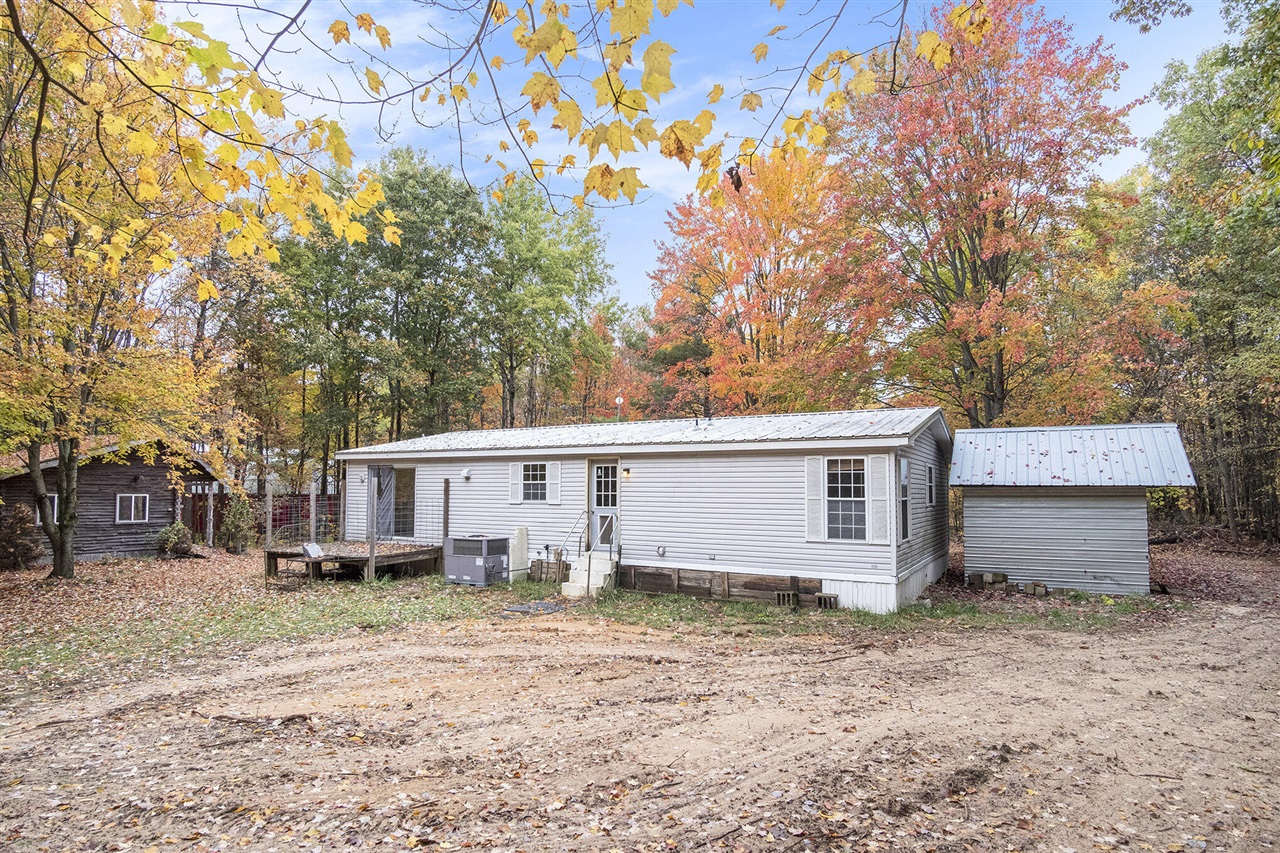 main property photo 50