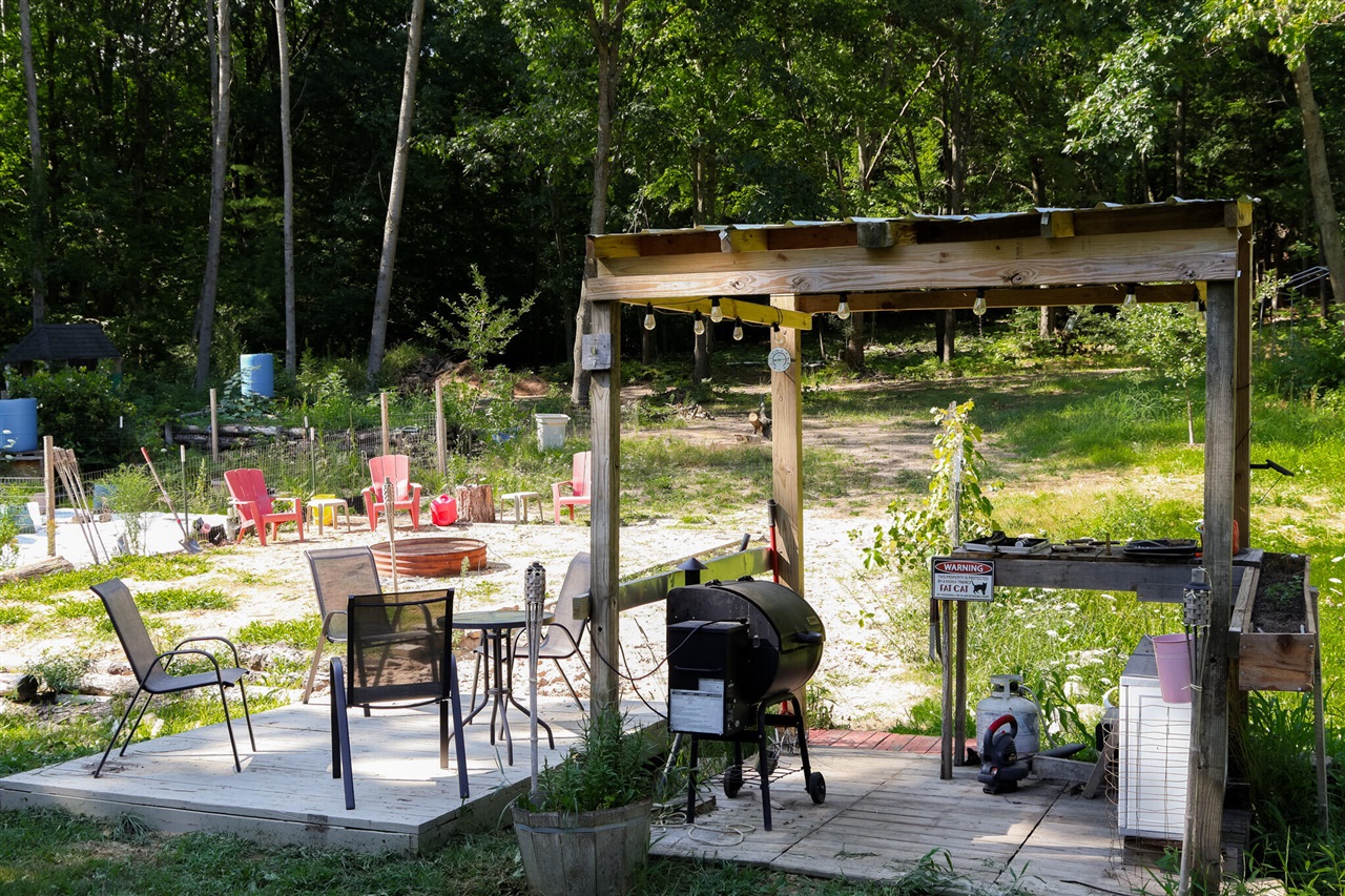 main property photo 32