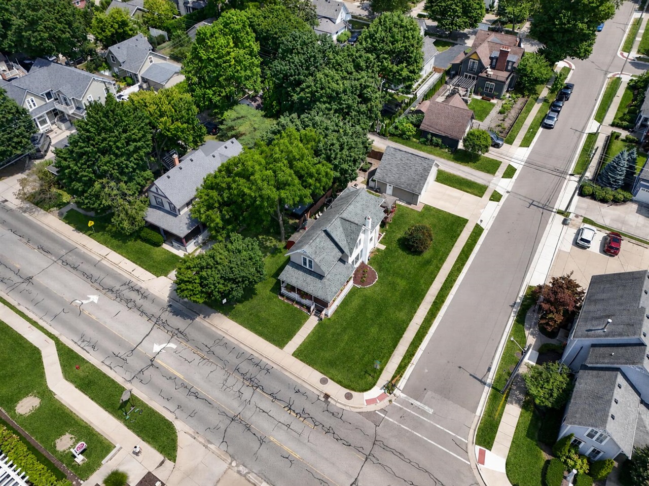 main property photo 50